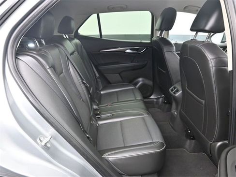 Used 2023 Buick Envision Essence image 11