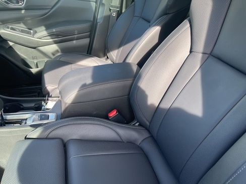 New 2025 Subaru Ascent Limited image 18