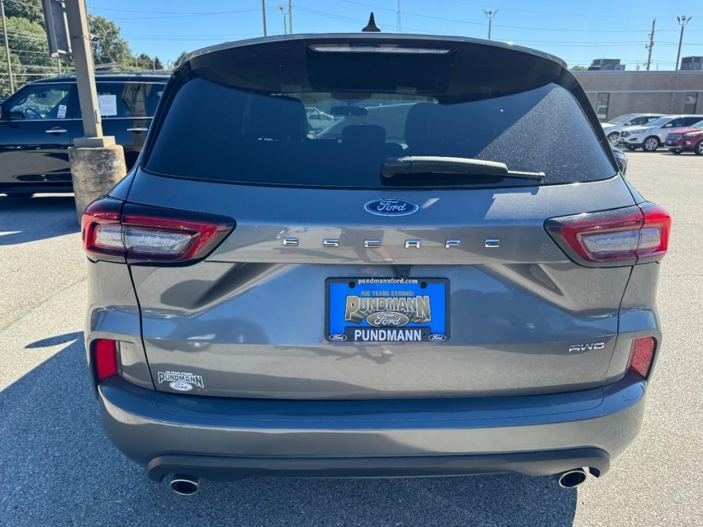 Certified 2024 Ford Escape ST-Line AWD/4WD image 4