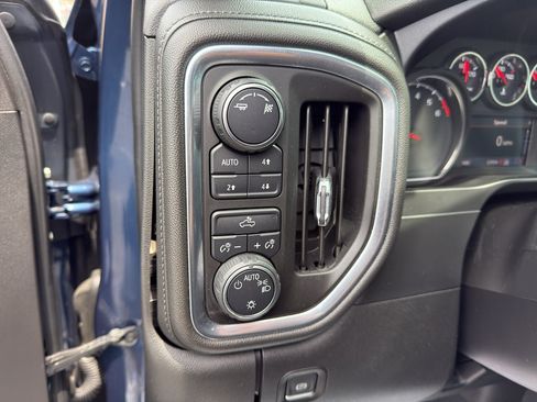 Used 2019 Chevrolet Silverado 1500 LT w/ All-Star Edition AWD/4WD image 11