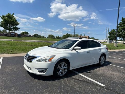 Used 2013 Nissan Altima 2.5 SV w/ 2.5SV Convenience Pkg FWD image 1