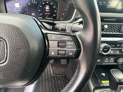 Used 2023 Honda Civic Touring image 9