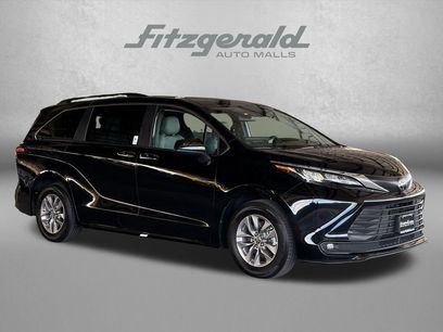 Certified 2026 Toyota Sienna XLE
