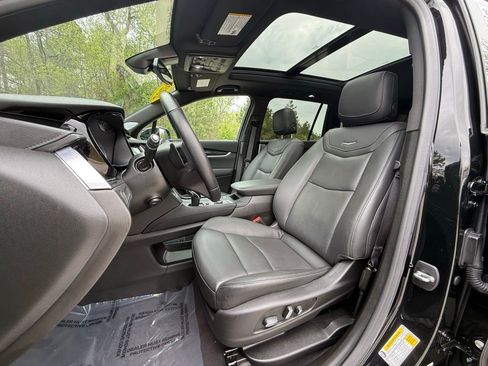 Certified 2024 Cadillac XT6 Premium Luxury w/ LPO, Floor Liner Package AWD/4WD image 6