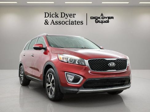 Used 2017 Kia Sorento EX w/ EX V6 Premium Package FWD image 3