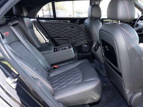 Used 2019 Bentley Mulsanne RWD image 54