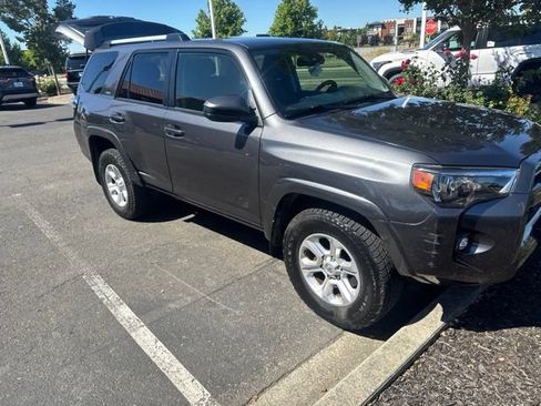 Certified 2022 Toyota 4Runner SR5 RWD image 18