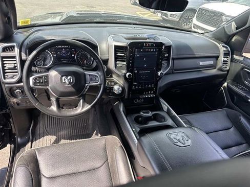 Used 2023 RAM 1500 Laramie AWD/4WD image 10
