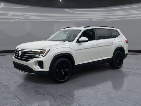 New 2026 Volkswagen Atlas SE FWD image 1