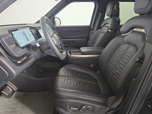 Used 2024 Rivian R1T Adventure image 20