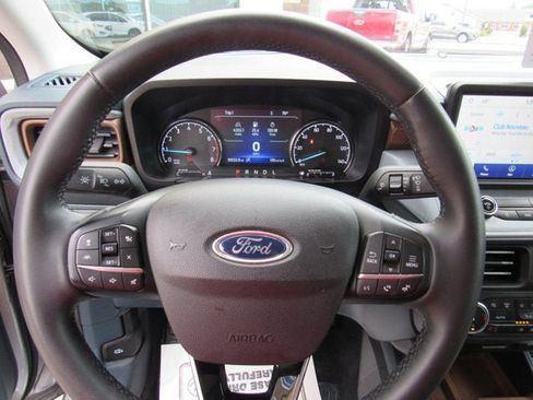 Used 2023 Ford Maverick Lariat w/ Lariat Luxury Package AWD/4WD image 12
