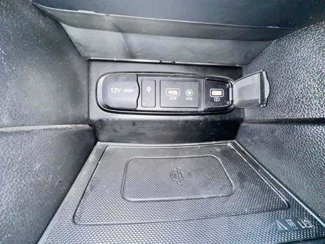 Used 2020 Hyundai Santa Fe Limited FWD image 20