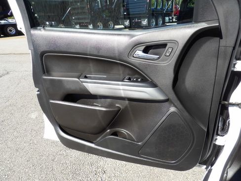 Used 2022 Chevrolet Colorado LT w/ Fleet Safety Package RWD image 14