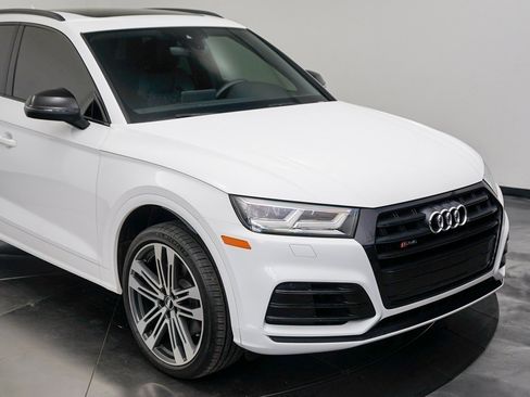 Used 2020 Audi SQ5 Premium Plus w/ Premium Plus Package image 10