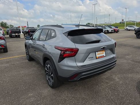 New 2026 Chevrolet Trax RS w/ Driver Confidence Package FWD image 4