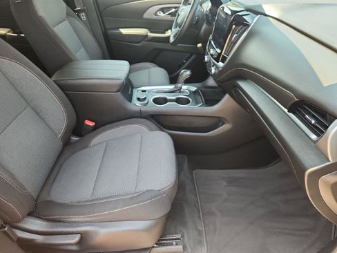 Used 2020 Chevrolet Traverse LT FWD image 26