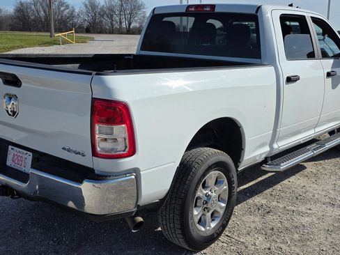 Used 2024 RAM 2500 Big Horn AWD/4WD image 3