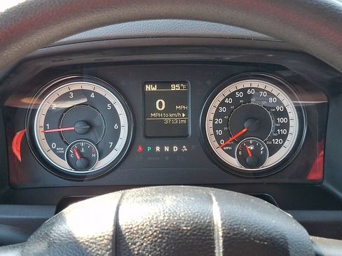 Used 2019 RAM 1500 Express w/ Express Value Package AWD/4WD image 19