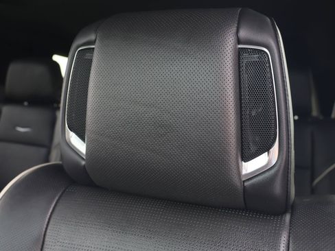 Used 2024 Cadillac Escalade Premium Luxury RWD image 20
