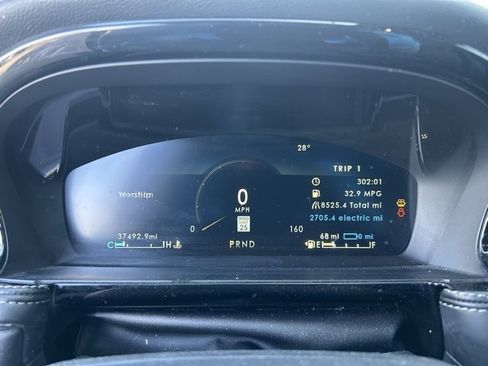 Certified 2021 Lincoln Corsair Grand Touring image 2