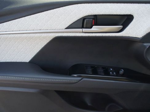 Used 2025 Toyota Camry XLE FWD image 29