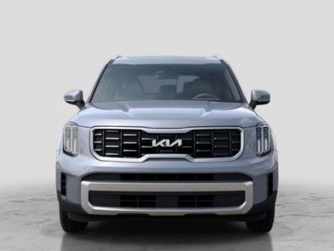 Used 2025 Kia Telluride S image 2