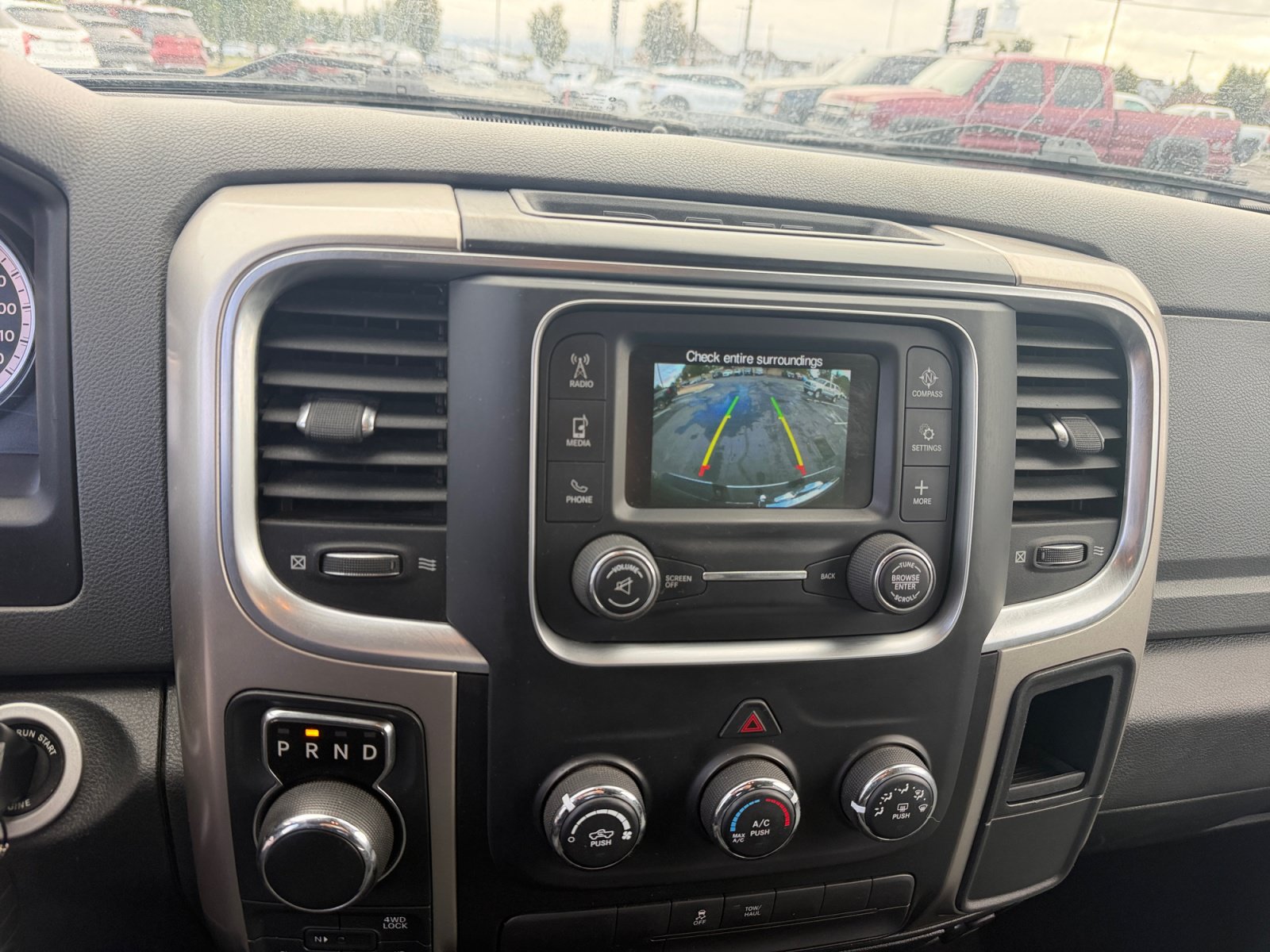 Used 2018 RAM 1500 Classic SLT AWD/4WD image 29