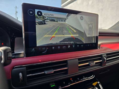 Used 2025 Lincoln Corsair Reserve w/ Equipment Group 202A image 22