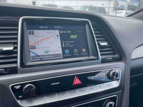 Used 2018 Hyundai Sonata Limited FWD image 27
