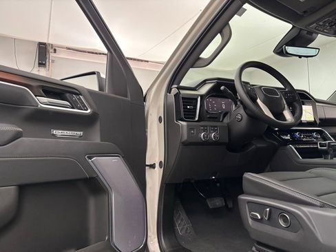 New 2026 GMC Sierra 1500 Denali w/ Denali Reserve Package image 16