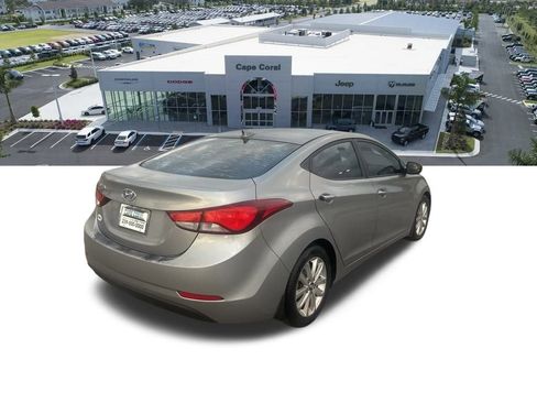 Used 2015 Hyundai Elantra SE w/ Option Group 02 image 4