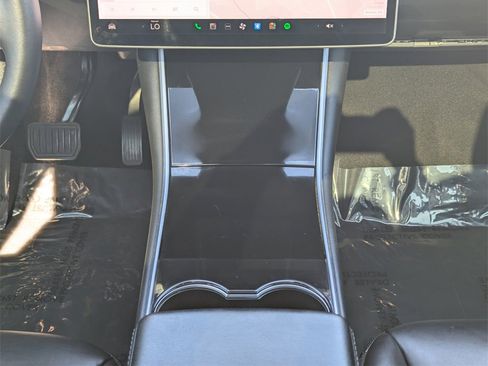 Used 2021 Tesla Model Y 2WD image 13