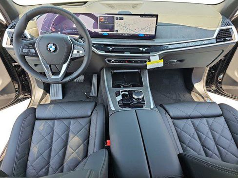 New 2026 BMW X5 sDrive40i image 9