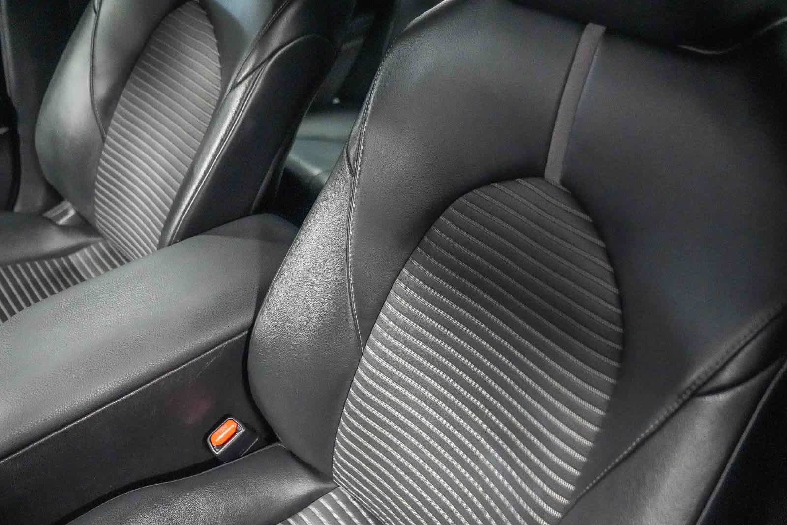 Certified 2022 Toyota Camry SE FWD image 26