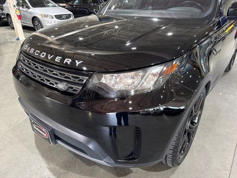 Used 2018 Land Rover Discovery SE image 31