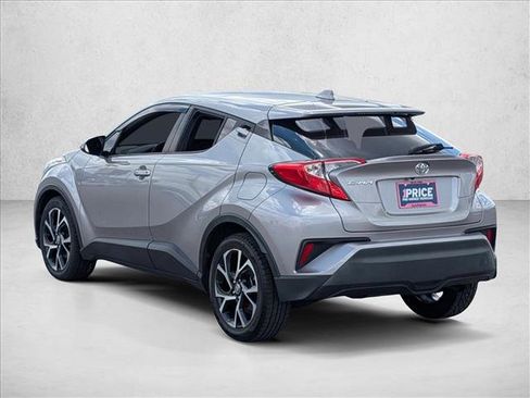 Used 2020 Toyota C-HR XLE FWD image 8