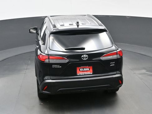 Used 2022 Toyota Corolla Cross XLE w/ Convenience Package image 40