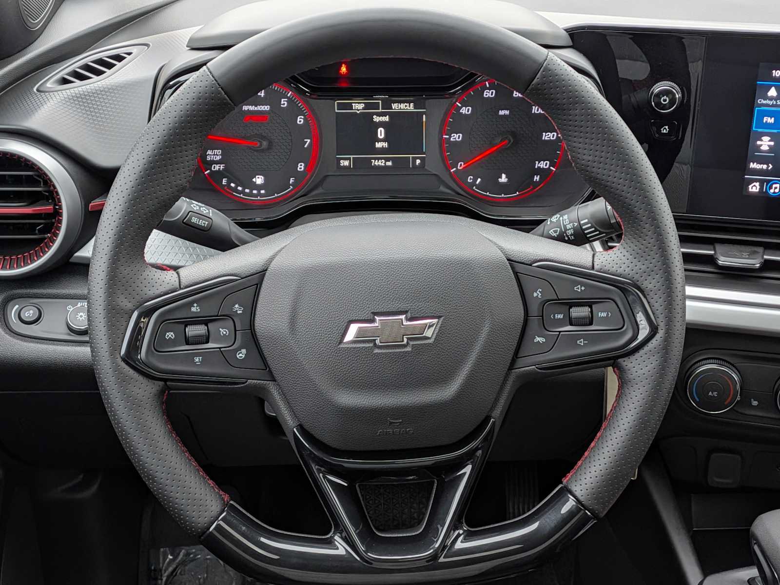 Used 2026 Chevrolet Trax RS w/ Sunroof Package FWD image 22
