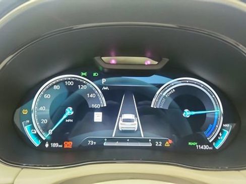 Used 2025 Genesis Electrified GV70 Advanced w/ Prestige Package image 39