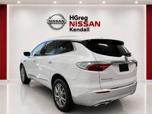Used 2023 Buick Enclave Premium w/ Experience Buick Package FWD image 2