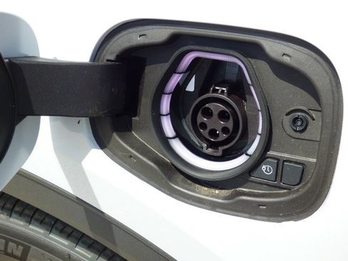 New 2025 Ford Escape SE image 29