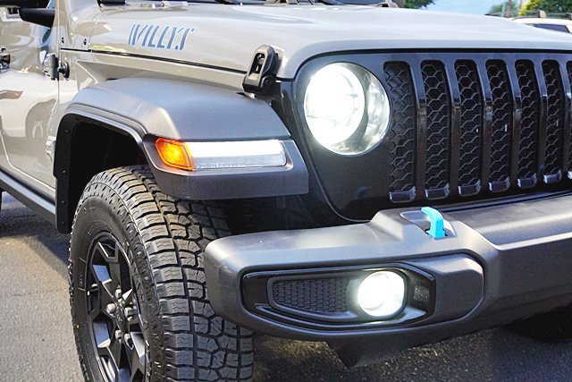 Used 2023 Jeep Wrangler Unlimited AWD/4WD image 12