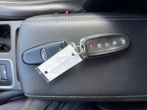 Used 2018 Ford Escape Titanium w/ Ford Safe & Smart Package image 41