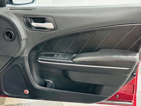 Used 2018 Dodge Charger GT image 28