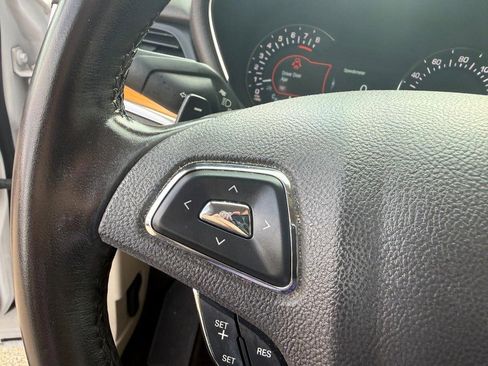 Used 2018 Lincoln MKC Select w/ Select Plus Package image 24