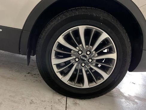 Used 2020 Lincoln Nautilus FWD w/ Equipment Group 101A image 28