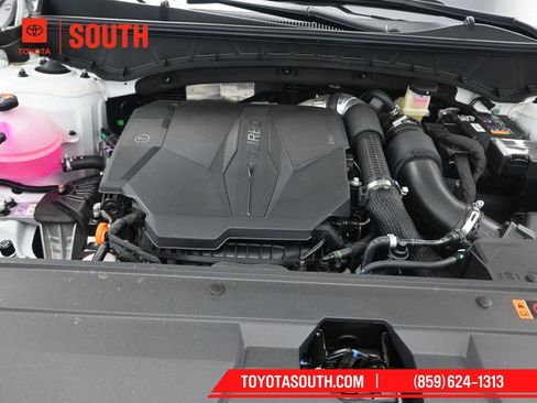Used 2025 Hyundai Santa Cruz Limited AWD/4WD image 38