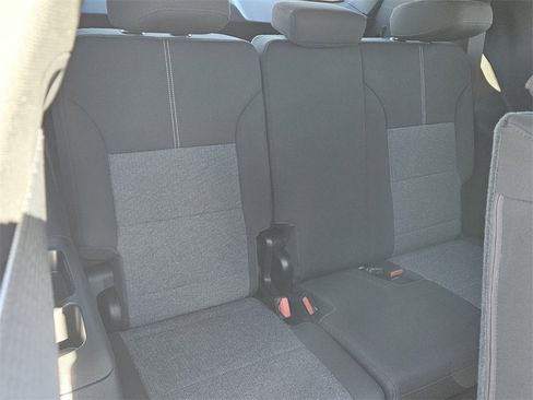 New 2026 GMC Acadia Elevation image 14