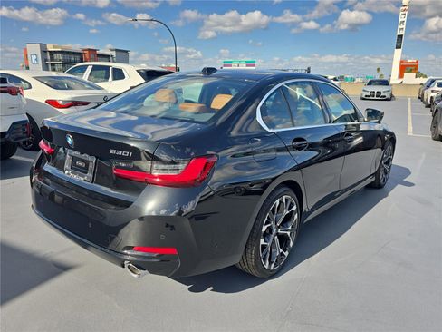 Certified 2025 BMW 330i Sedan w/ Convenience Package image 3