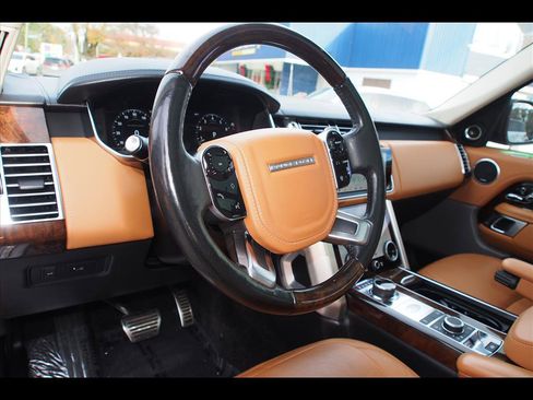 Used 2018 Land Rover Range Rover Autobiography image 23